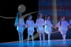 1318